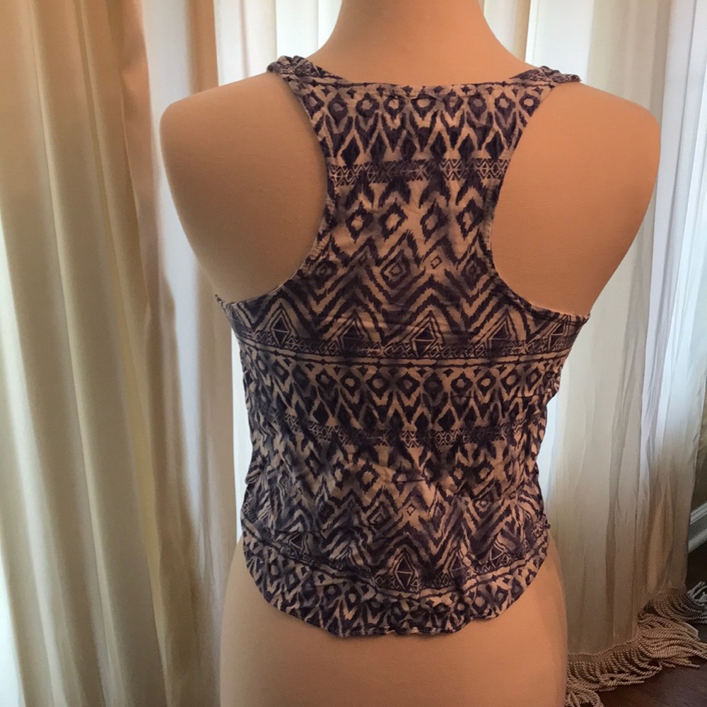 Razorback Crop Top - Picture 2 of 3
